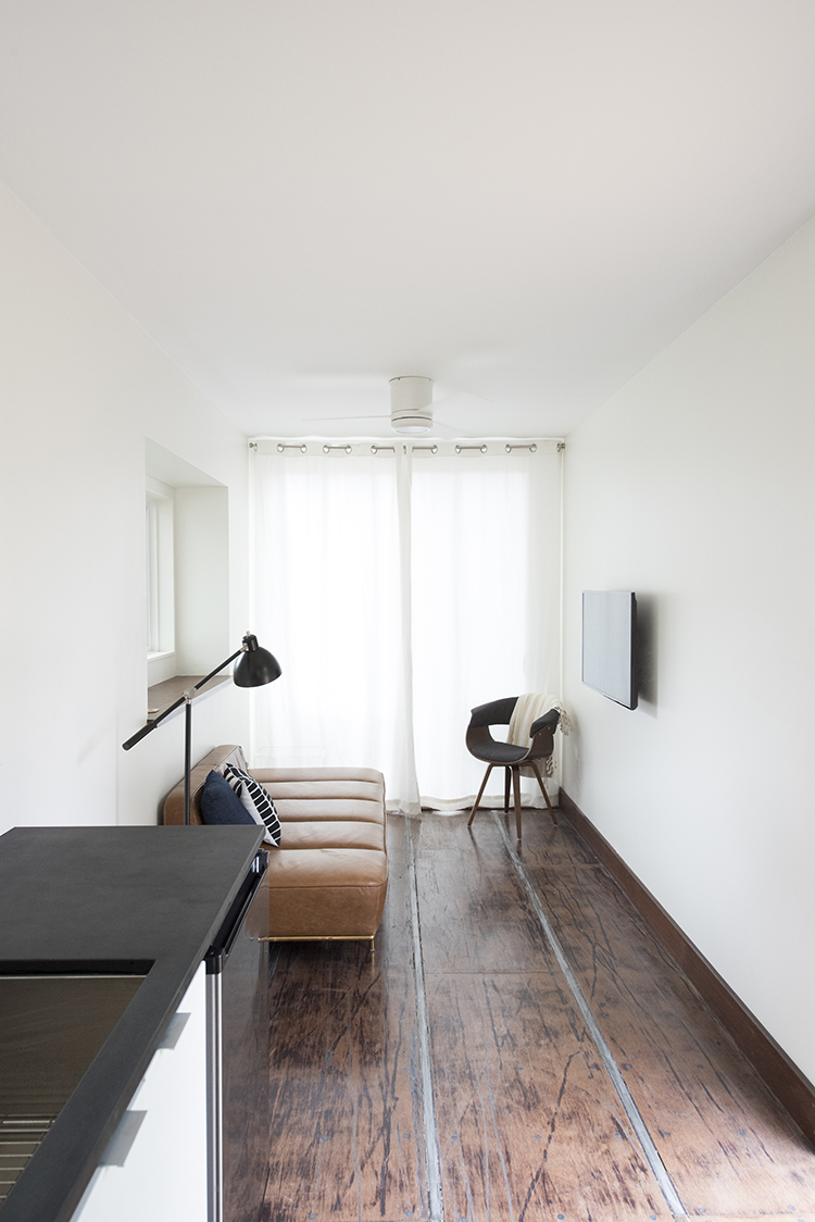 Minimal Modern Living Room