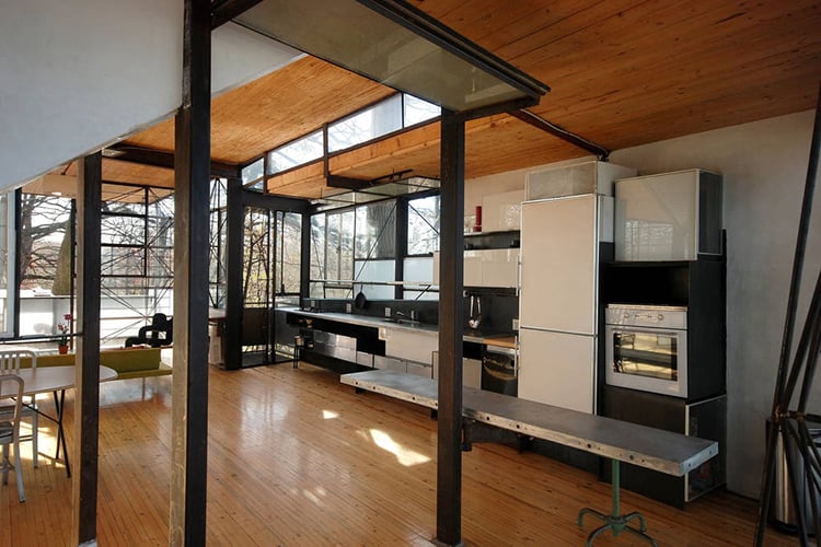 Modern Glass Airbnb in Atlanta