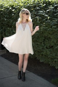 Summer Fashion : Lace Up Cami Dress