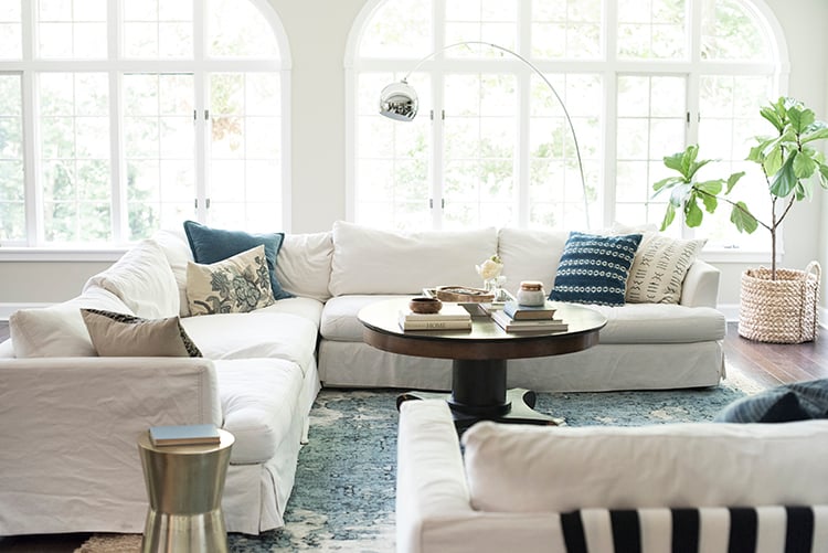 white-bright-living-room