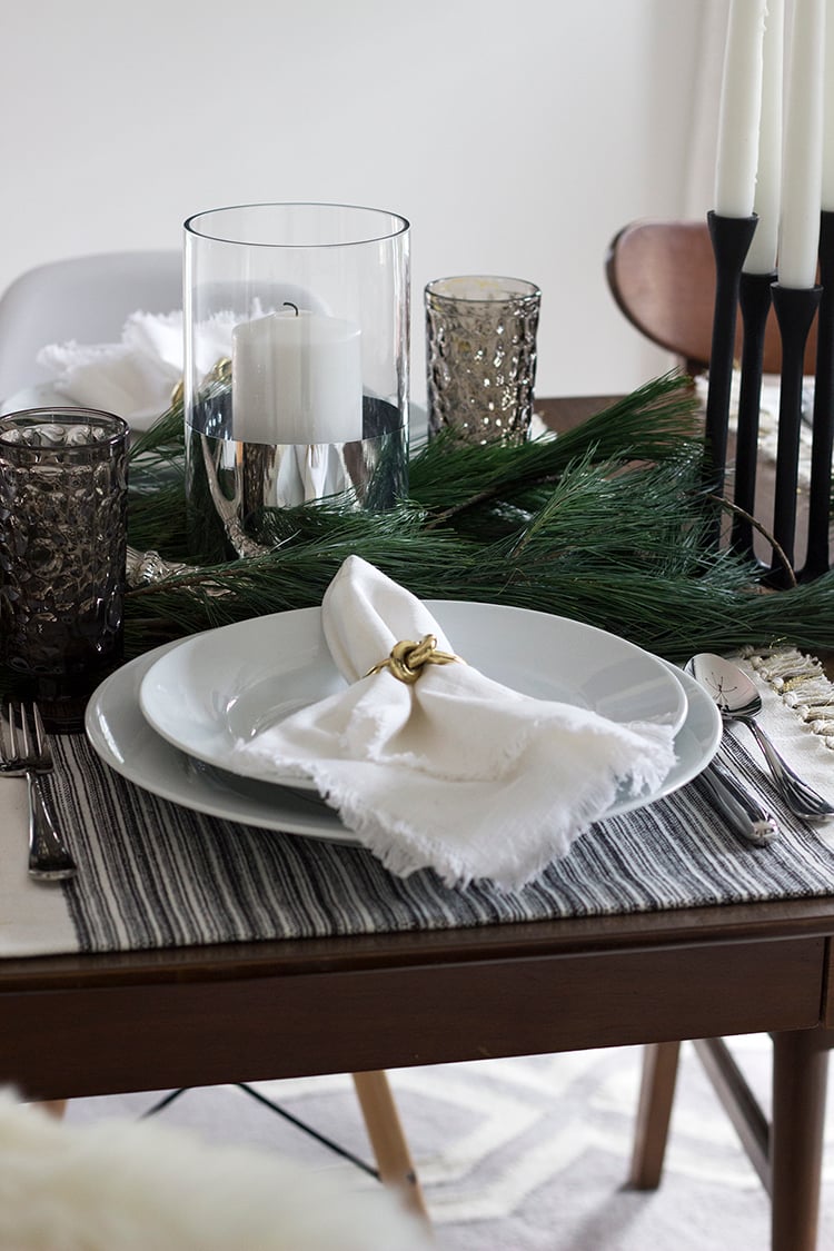 holiday tablescape plate