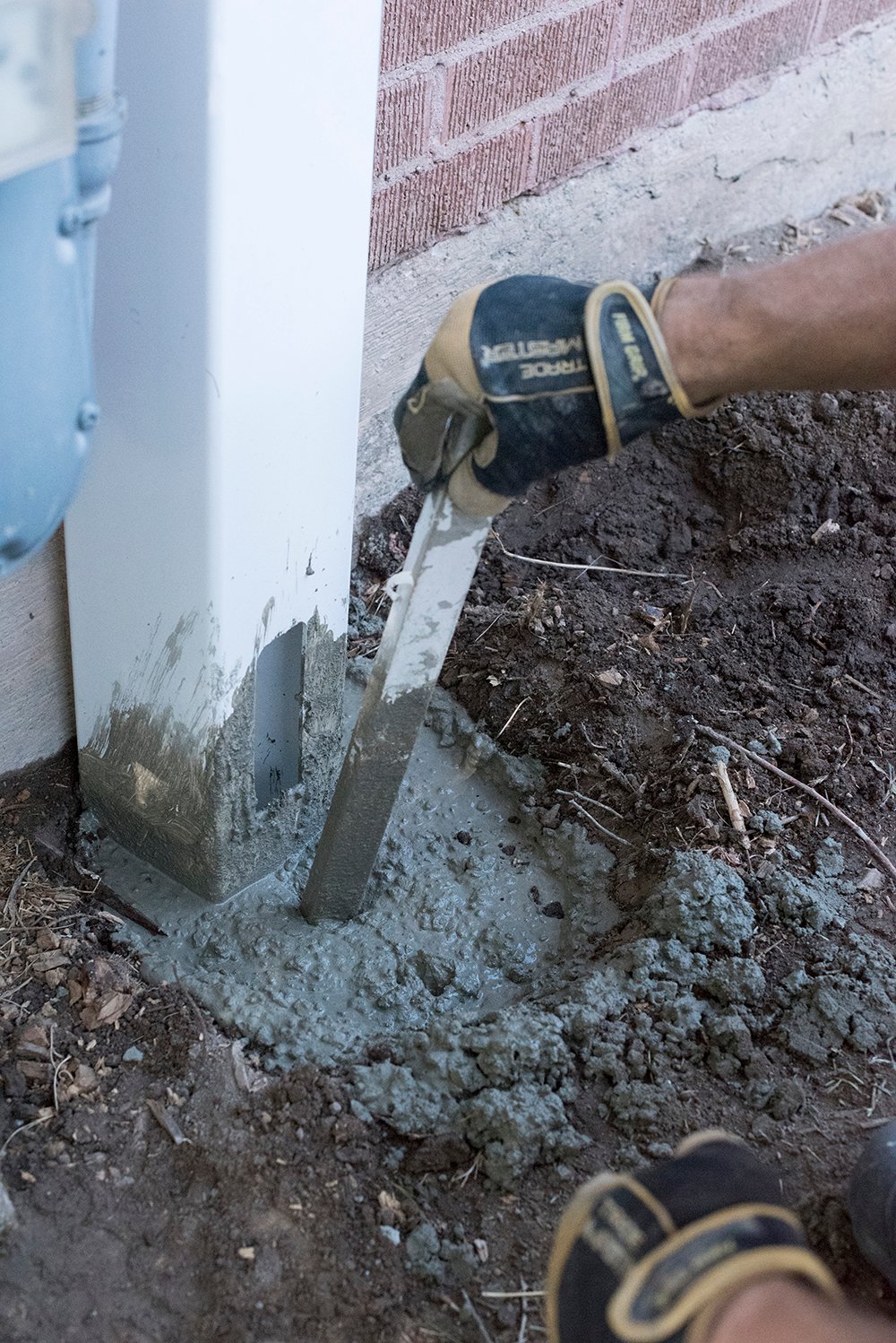 Setting a Fence Post in Concrete