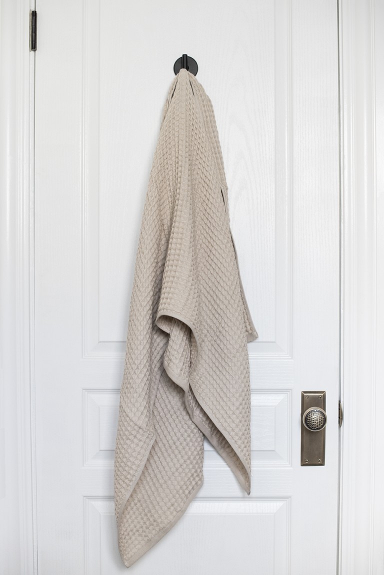The Softest Bath Towels for the New Year - Room for Tuesday