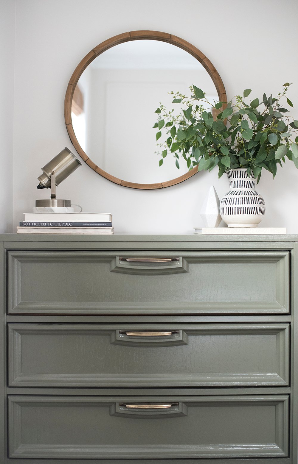 Round Mirror Over Bedroom Dresser, Silver Mirror Above Dresser