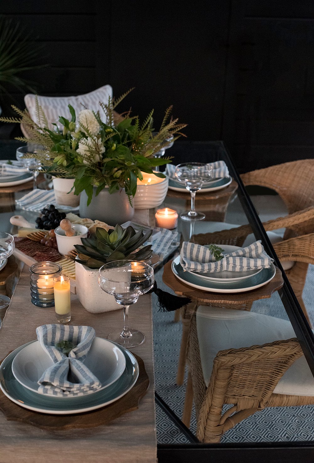 Outdoor Entertaining Essentials for Spring and Summer - roomfortuesday.com