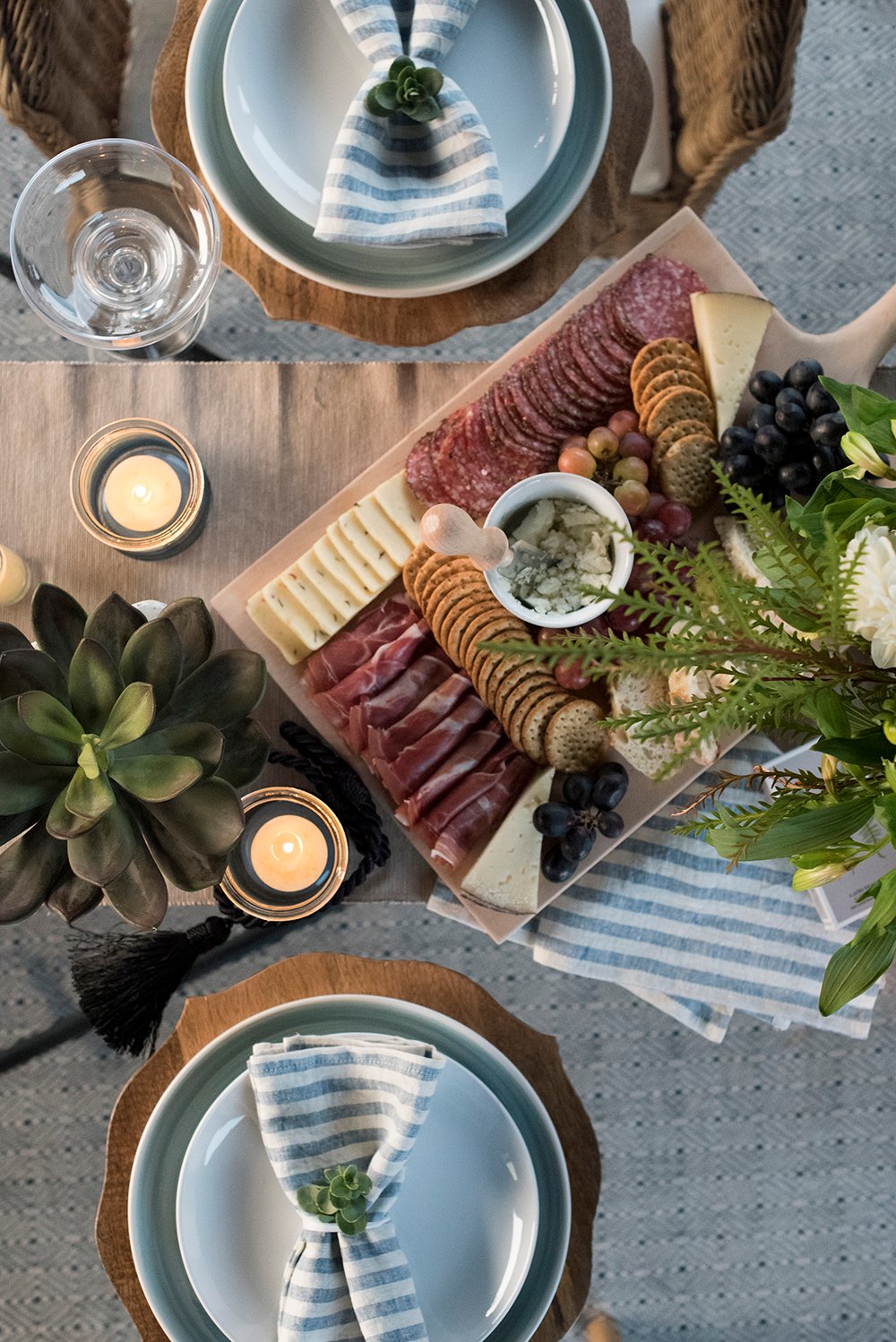Outdoor Entertaining Essentials for Spring and Summer - roomfortuesday.com