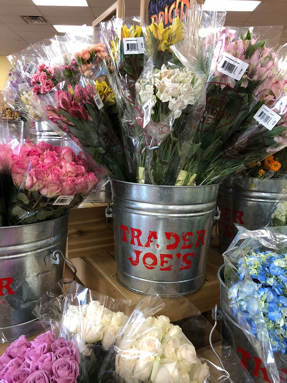 How to Create a Trader Joe's Floral Arrangement - roomfortuesday.com