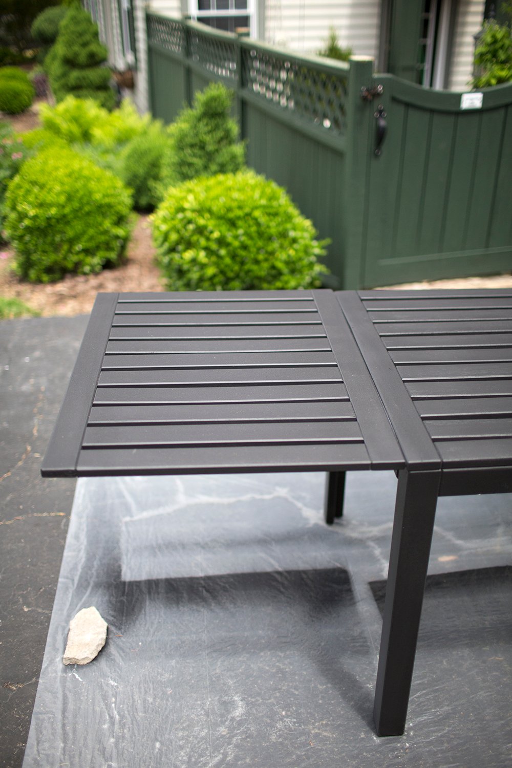 How to Paint Patio Furniture Like a Pro - roomfortuesday.com
