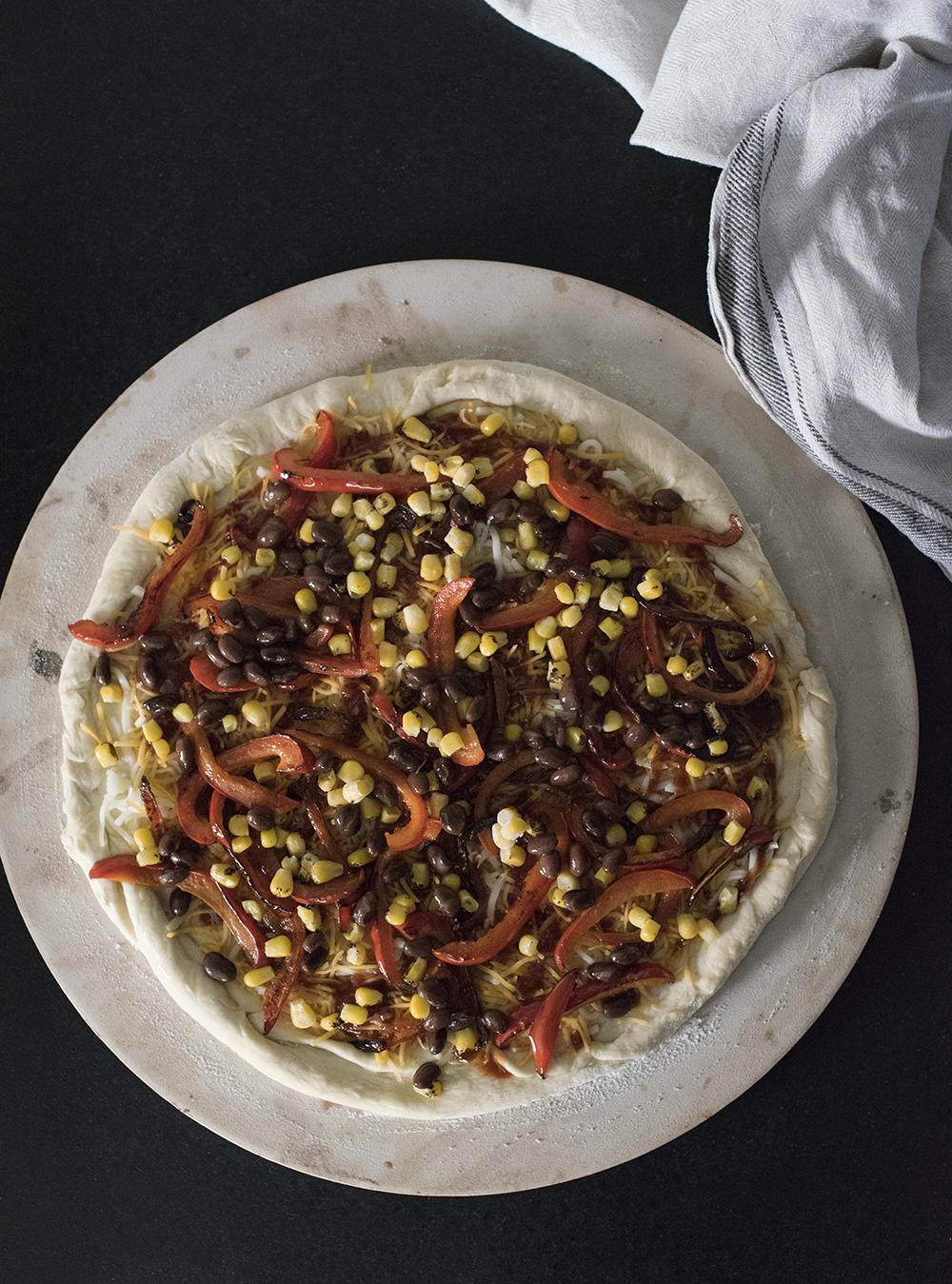 Southwest BBQ Chicken Pizza - roomfortuesday.com
