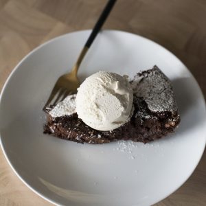 Flourless Chocolate Cake - roomfortuesday.com