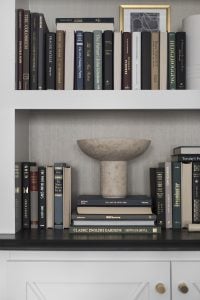 Design Discussion : Shelf Styling with Books