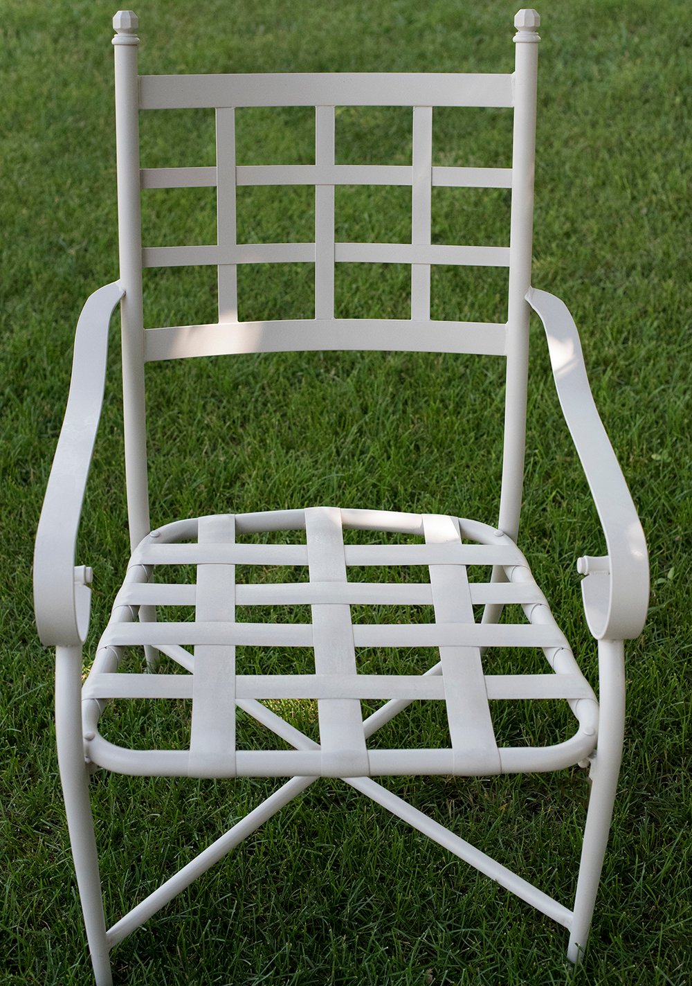 Patio Chair Makeover - roomfortuesday.com