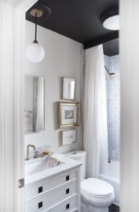 Look for Less : Our Previous Bathroom