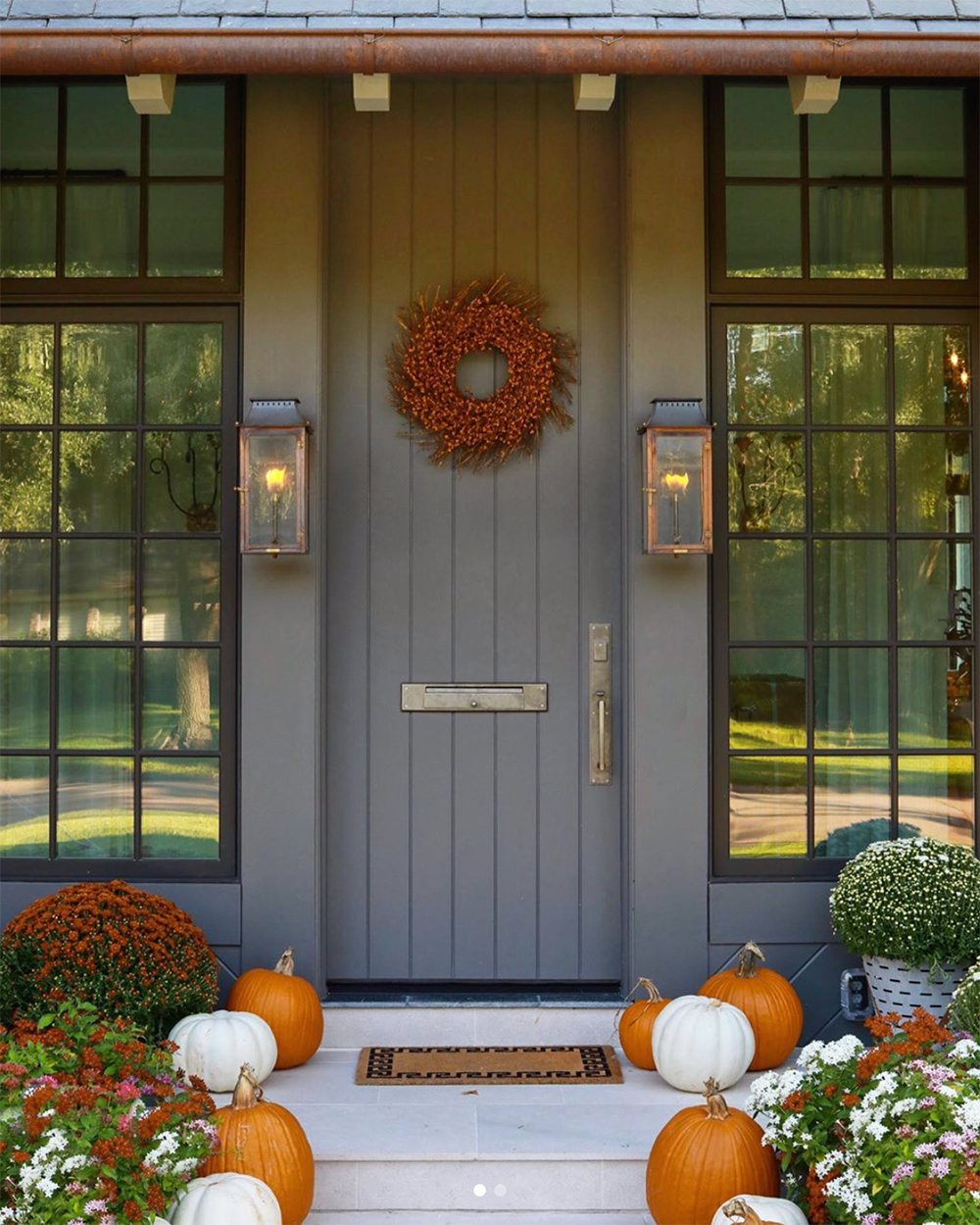 My Favorite Halloween Decor from Fellow Designers & Bloggers - roomfortuesday.com