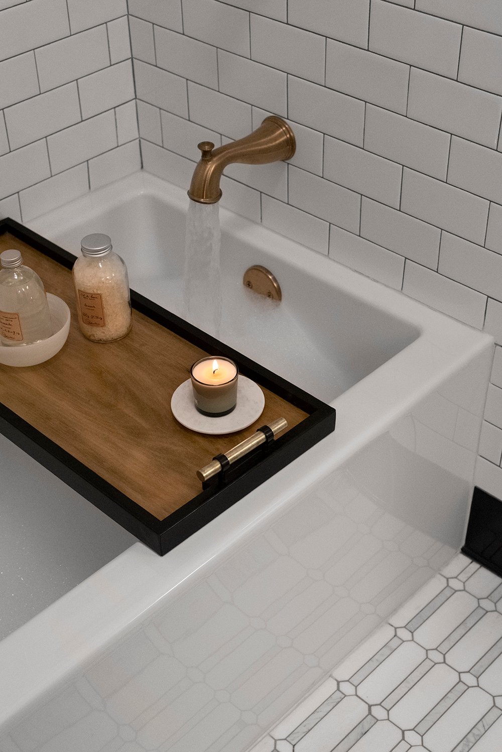 https://roomfortuesday.com/wp-content/uploads/2020/12/bath-tray.jpg