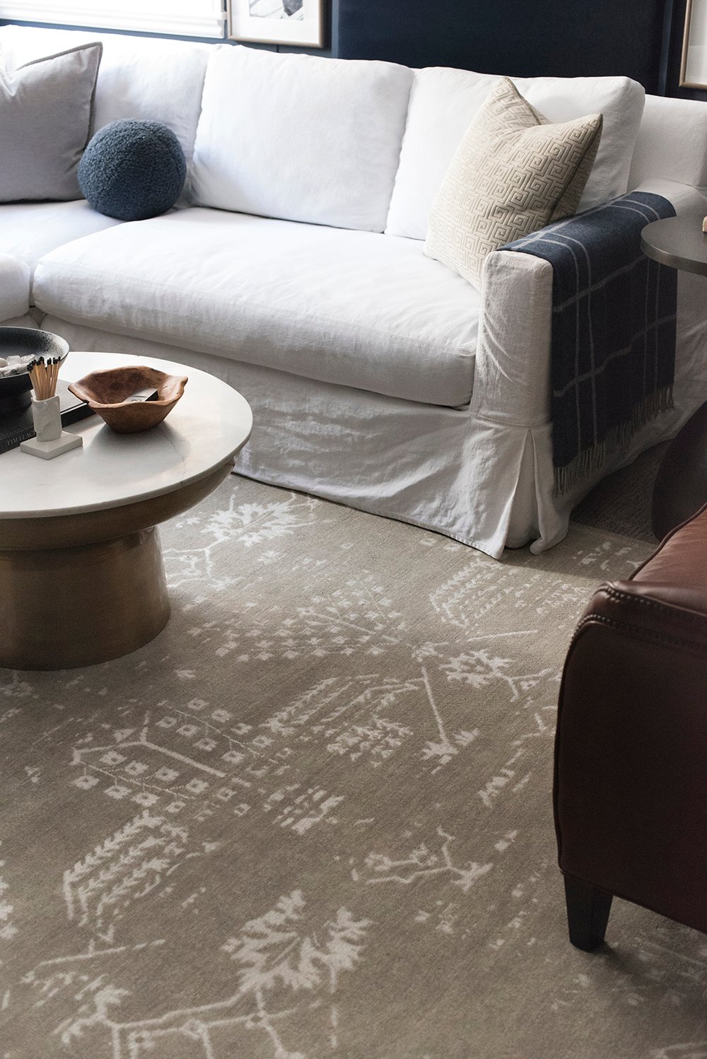 Roundup : Neutral Area Rugs - roomfortuesday.com