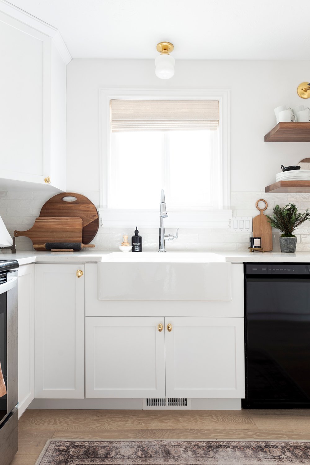 Surprise Kitchen Remodel & Living Room Makeover - roomfortuesday.com