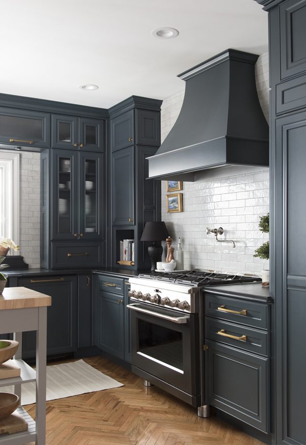 Kitchen With Dark Navy Cabinetry 600x871 
