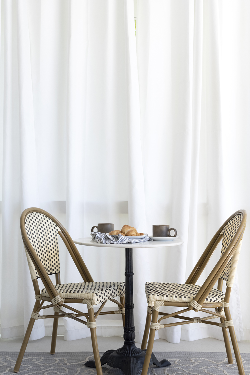 balcony height patio bistro sets on Bistro Set Pairings And Styling Ideas Room For Tuesday