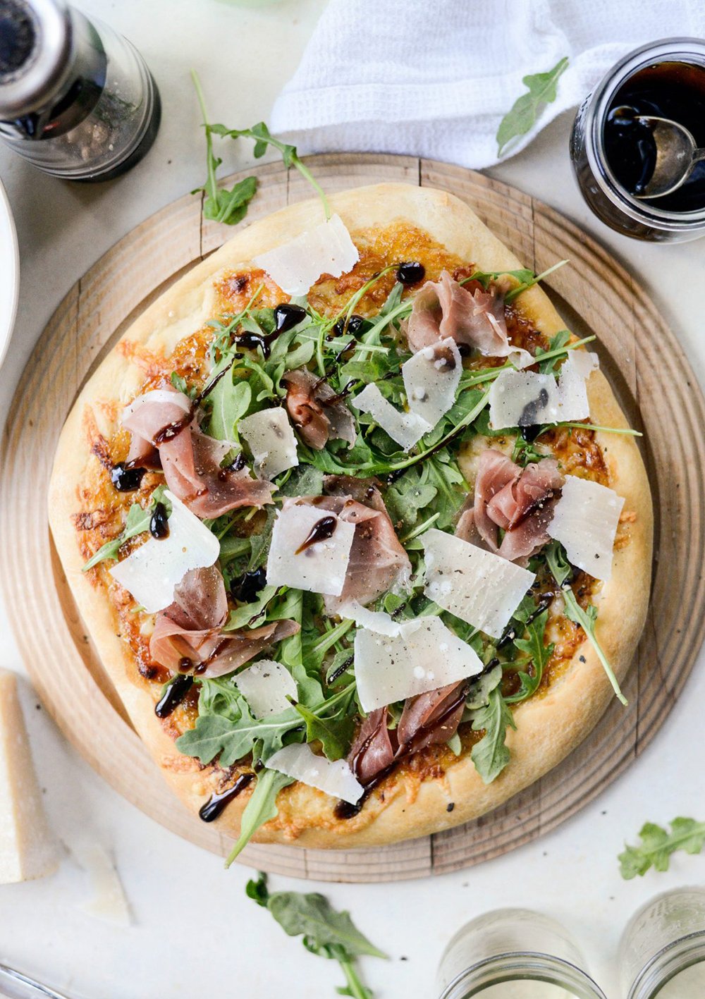 12 Homemade Pizza & Flatbread Recipes To Try - roomfortuesday.com