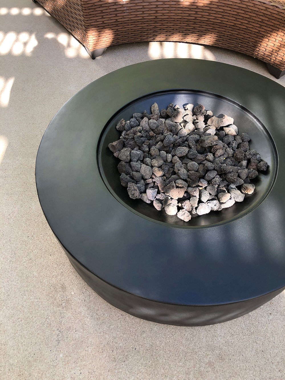 A Fire Pit Makeover - roomfortuesday.com