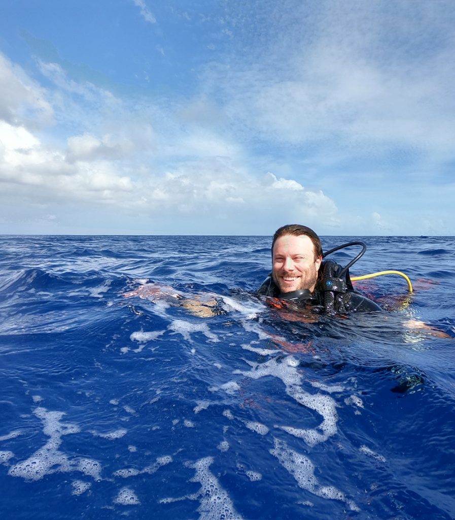 Sailing & Exploring French Polynesia - Room for Tuesday