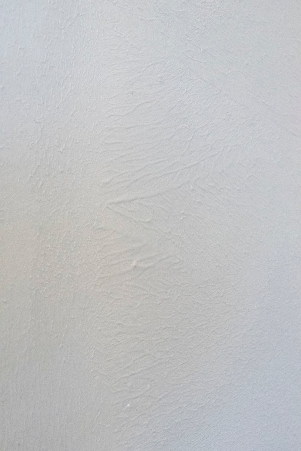 Perfectly Smooth Walls: A Skim Coating Tutorial - roomfortuesday.com