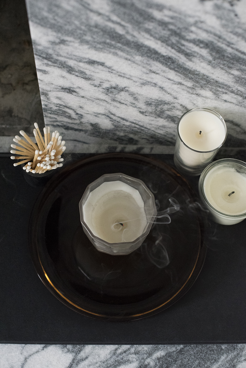 Roundup : Candles for Autumn (+A Giveaway) - roomfortuesday.com