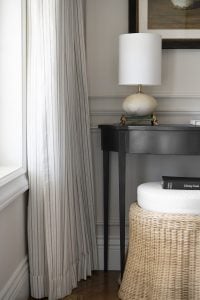 10 Ideas for Styling Small Pedestals