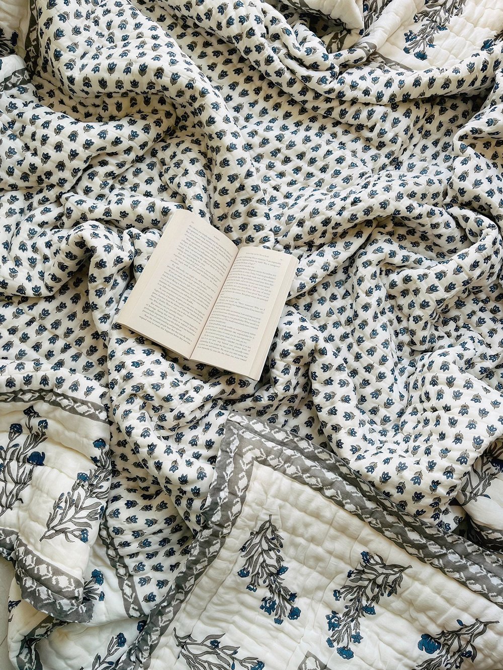 Best of Etsy : Patterned Quilts - roomfortuesday.com