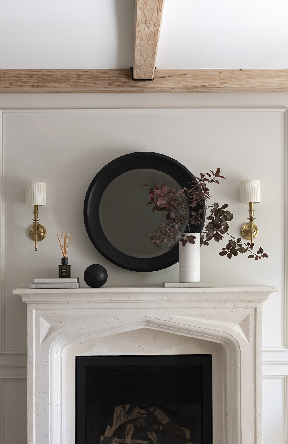 Mantel Styling Tips + 5 Looks - roomfortuesday.com