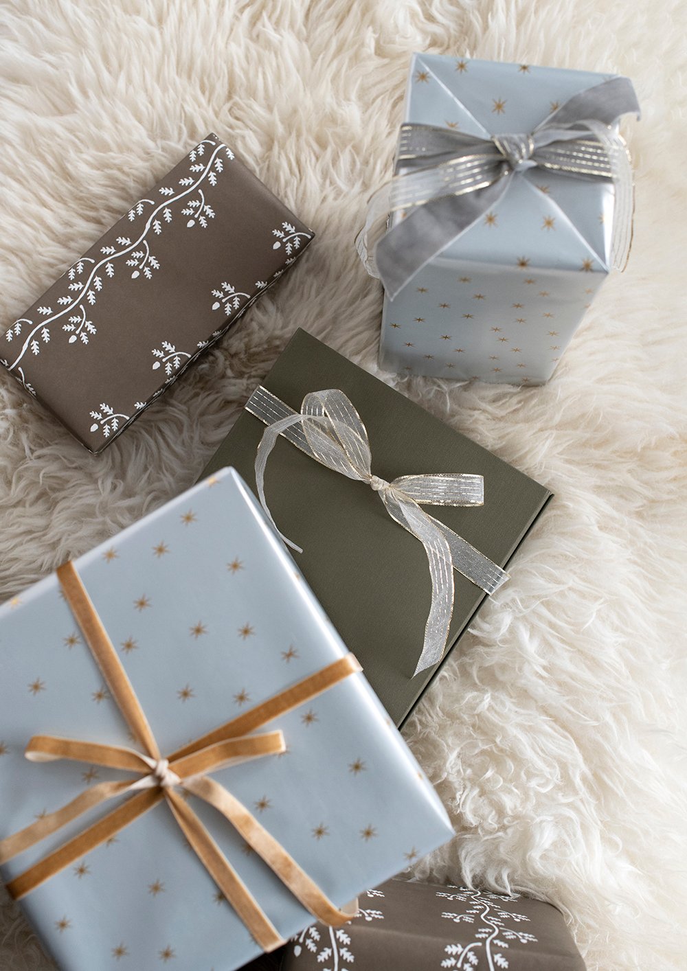 Holiday Gift Wrap Ideas - Room for Tuesday
