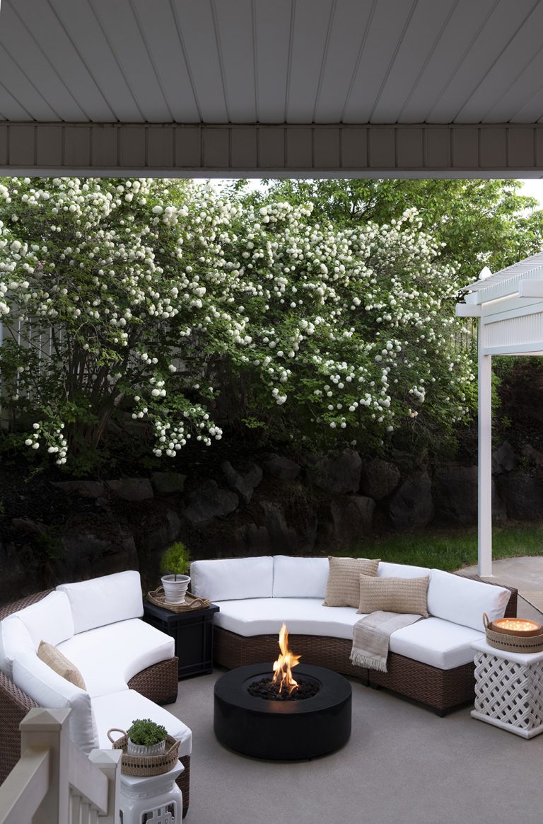2023 Outdoor Living Tour : Backyard Patio - Room for Tuesday