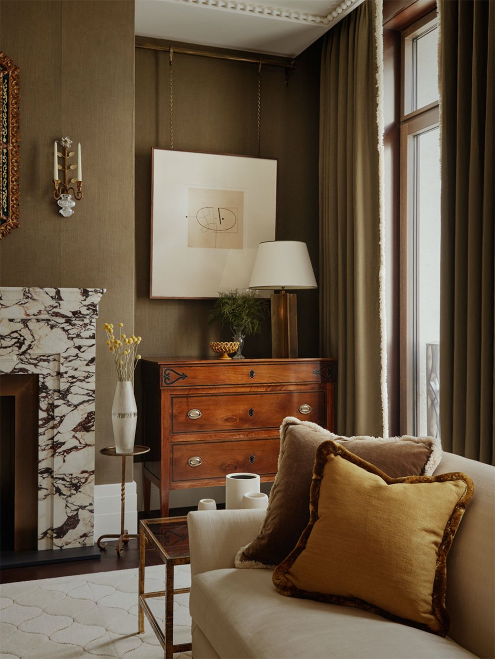 Home Tour : Central London Townhouse - roomfortuesday.com