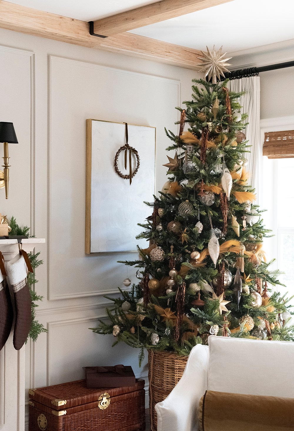 Equestrian Inspired Christmas Tour : The Tree - roomfortuesday.com