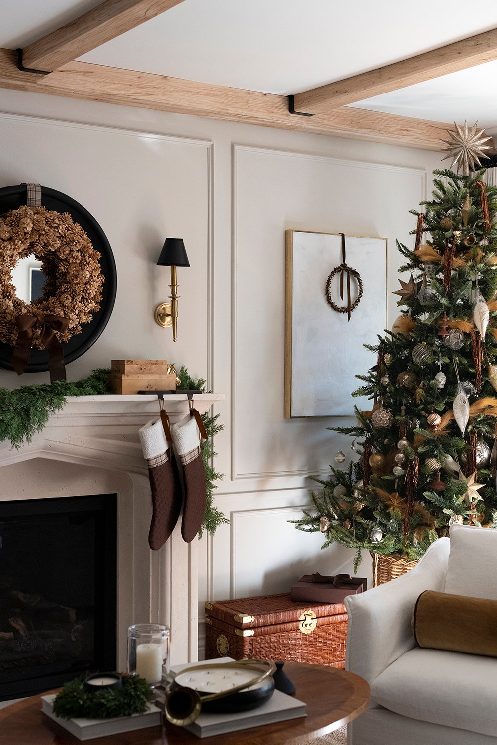 Equestrian Inspired Christmas Tour : The Tree - roomfortuesday.com
