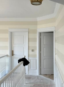 Entryway Renovation : Painted Stripes