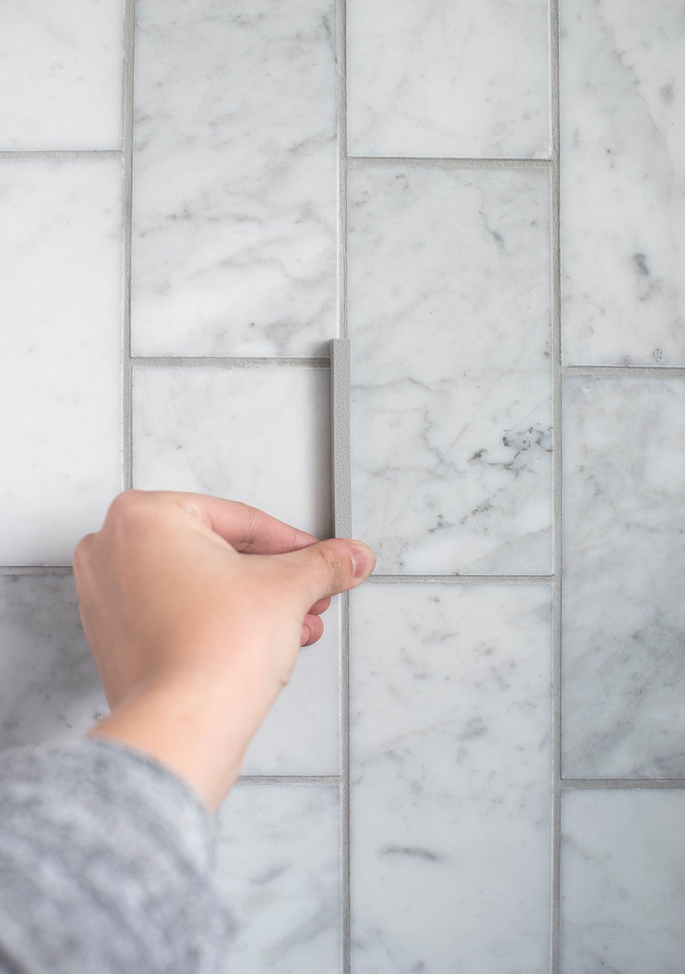 The Best Mapei Grout Colors (Designer Tile Pairings & Advice) - roomfortuesday.com