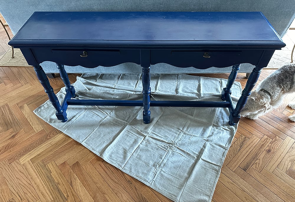A Quick Sofa Table Makeover - roomfortuesday.com