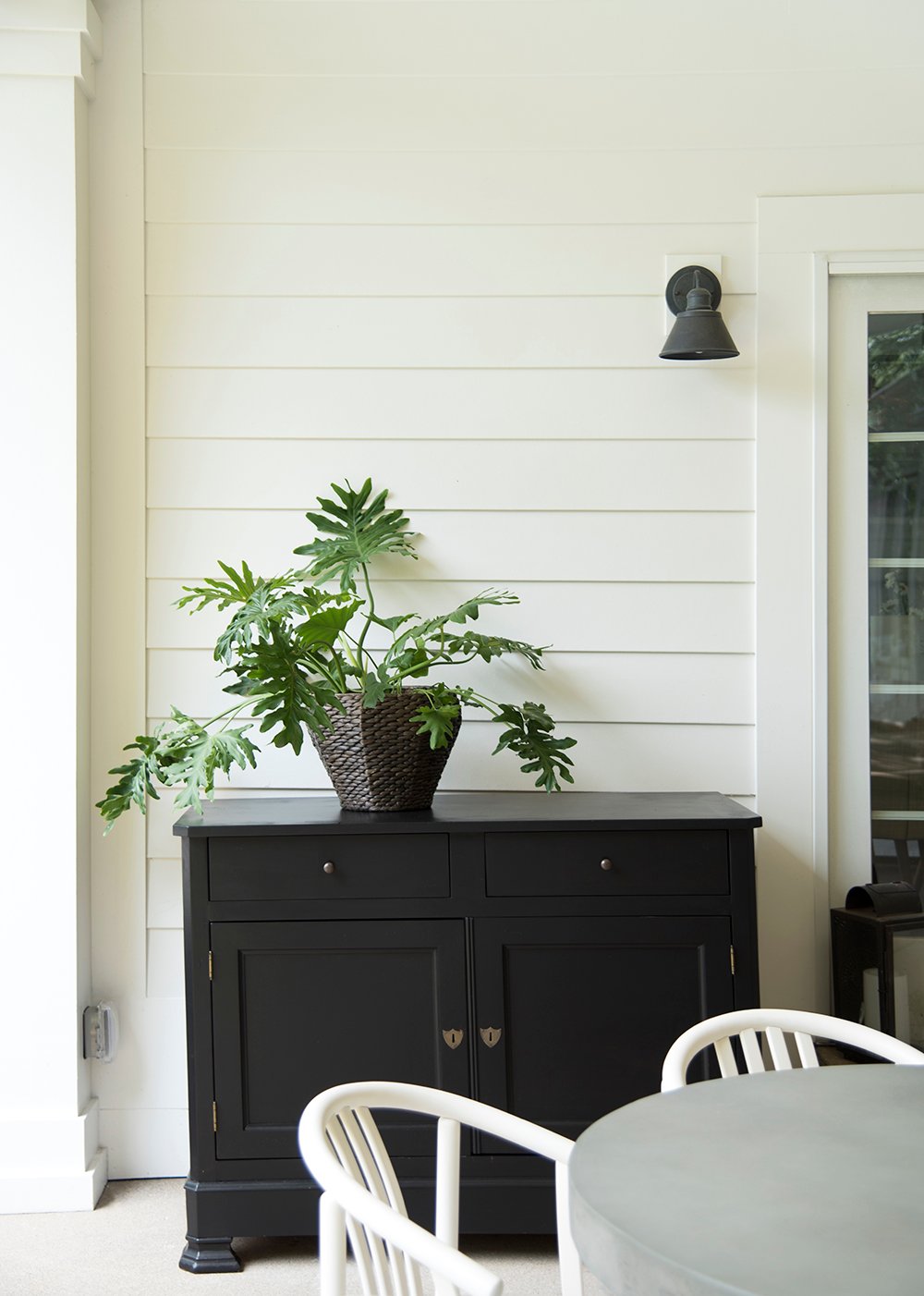 Classic Planters for Every Aesthetic and Budget - roomfortuesday.com