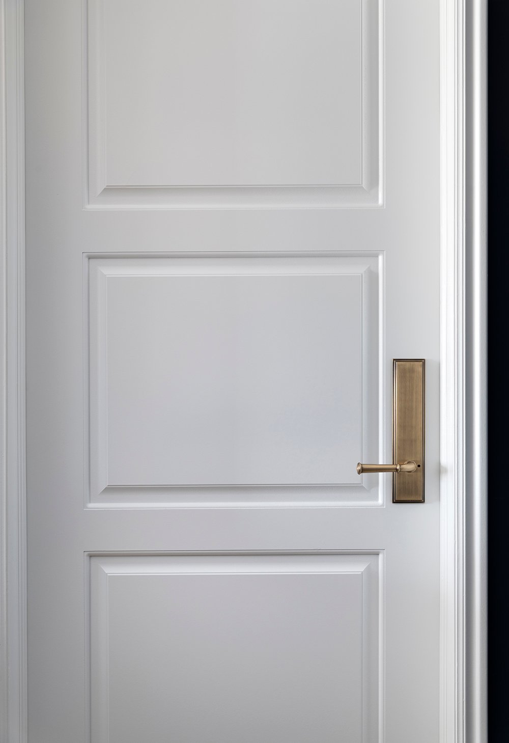 How to Order & Replace An Interior Door (With Designer Recommendations) - roomfortuesday.com