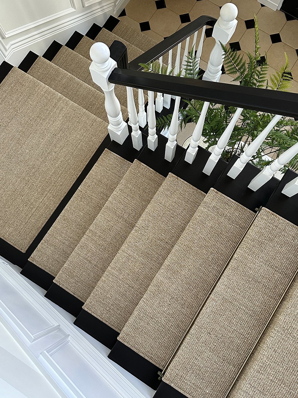How to Install a Stair Runner with an Easy Staircase Landing - roomfortuesday.com