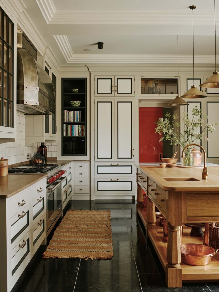 itchen-with-wood-island-and-stainless-range
