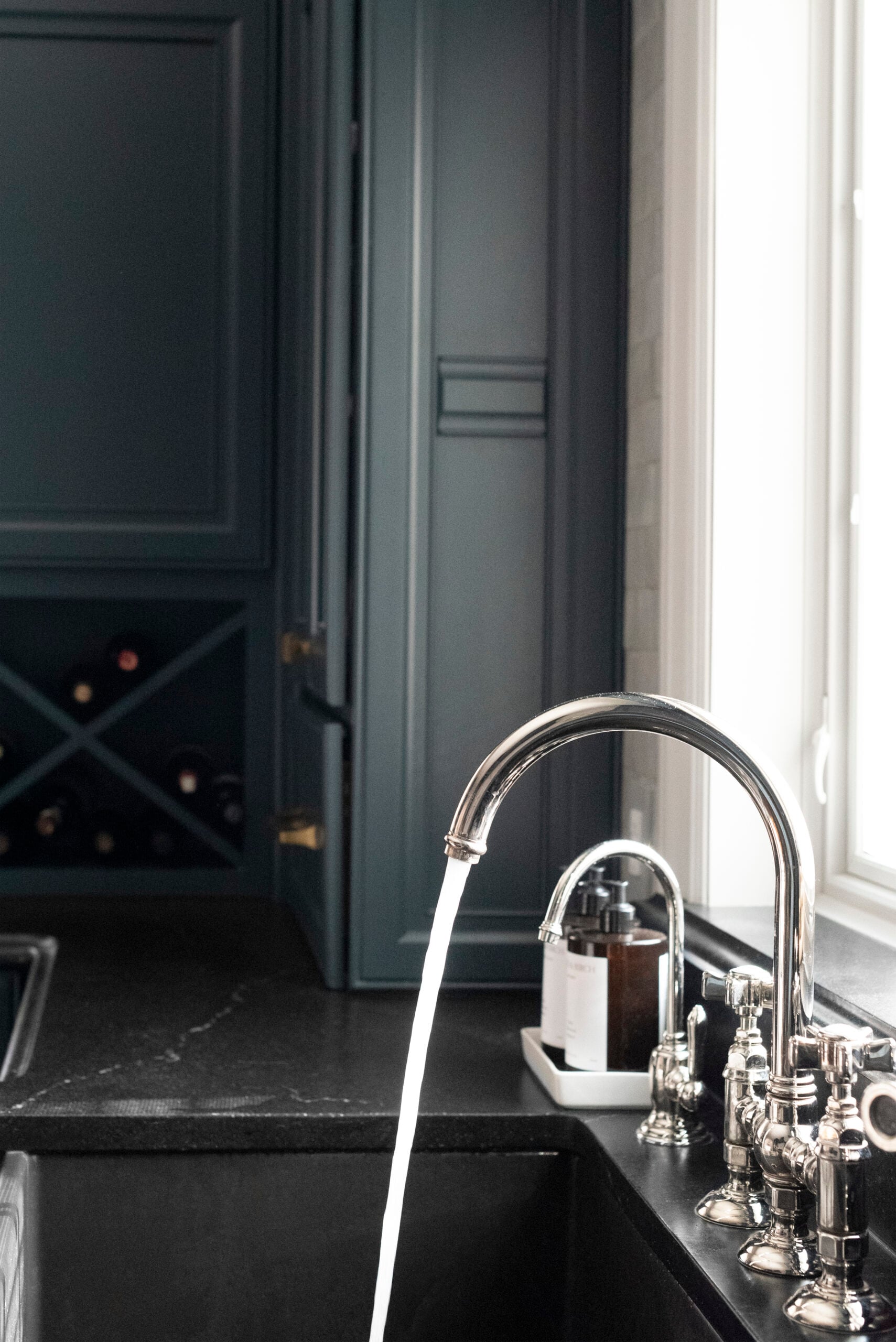 Touch Free and Hands Free Kitchen Faucet