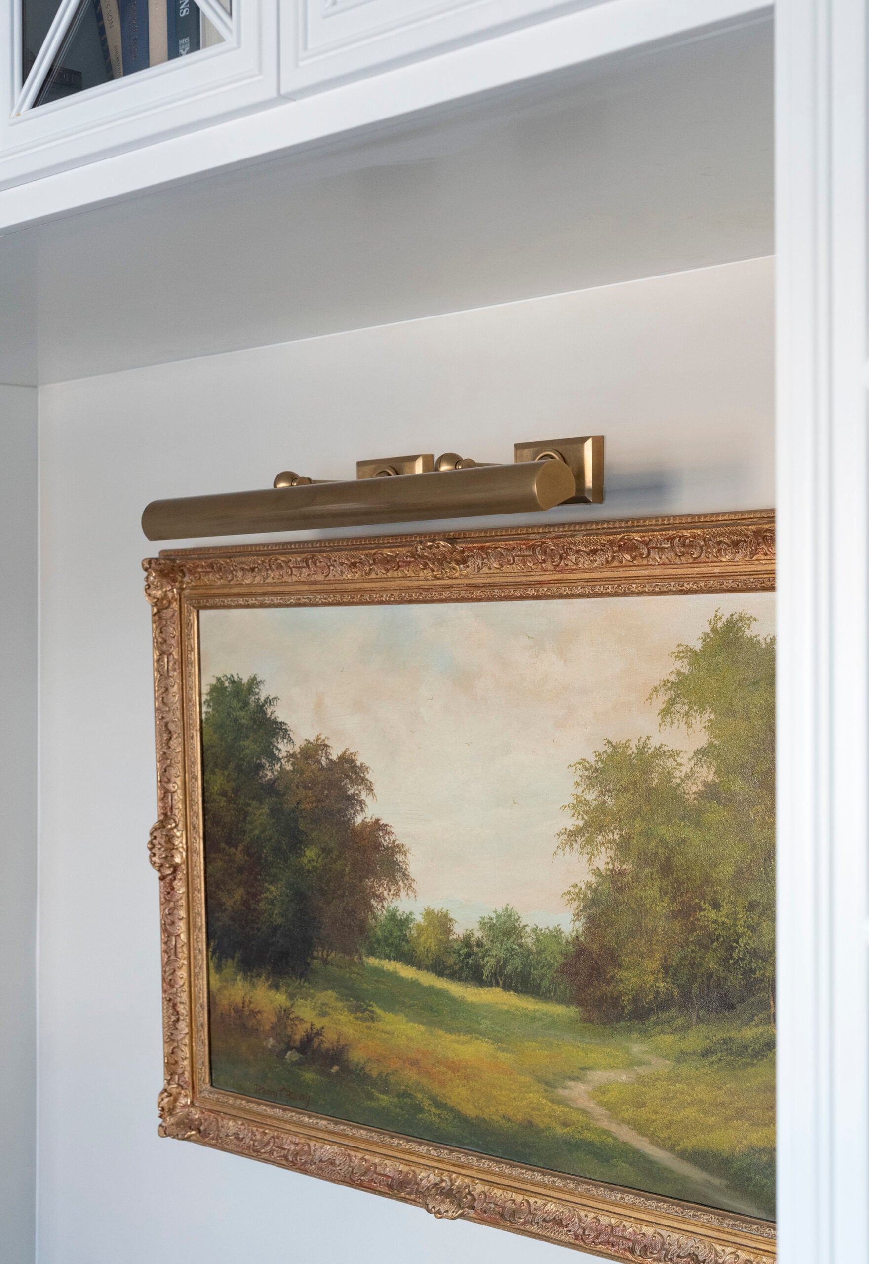 How to Choose the Best Picture Light for Your Artwork