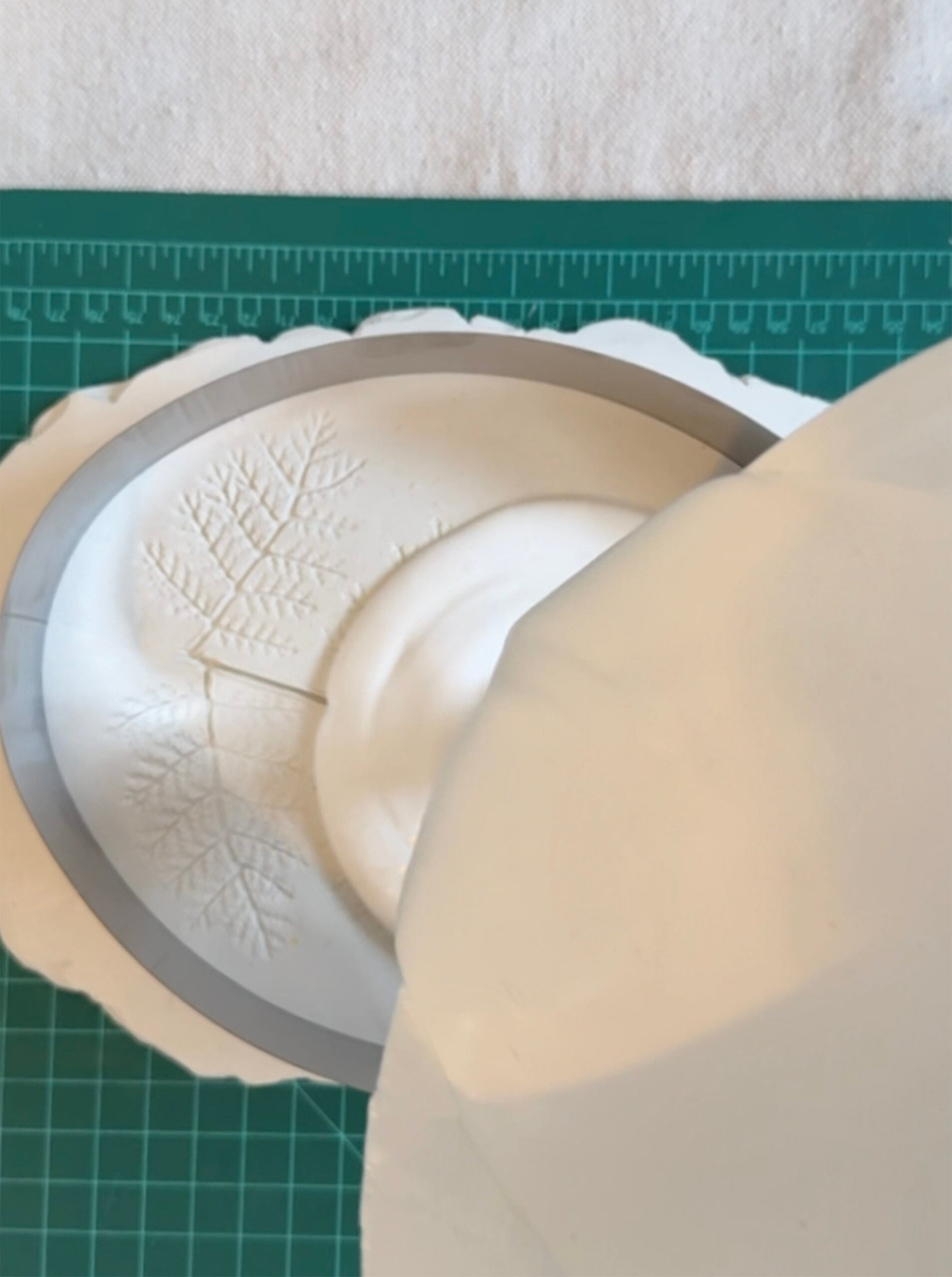 How to Pour a Floral Plaster Intaglio