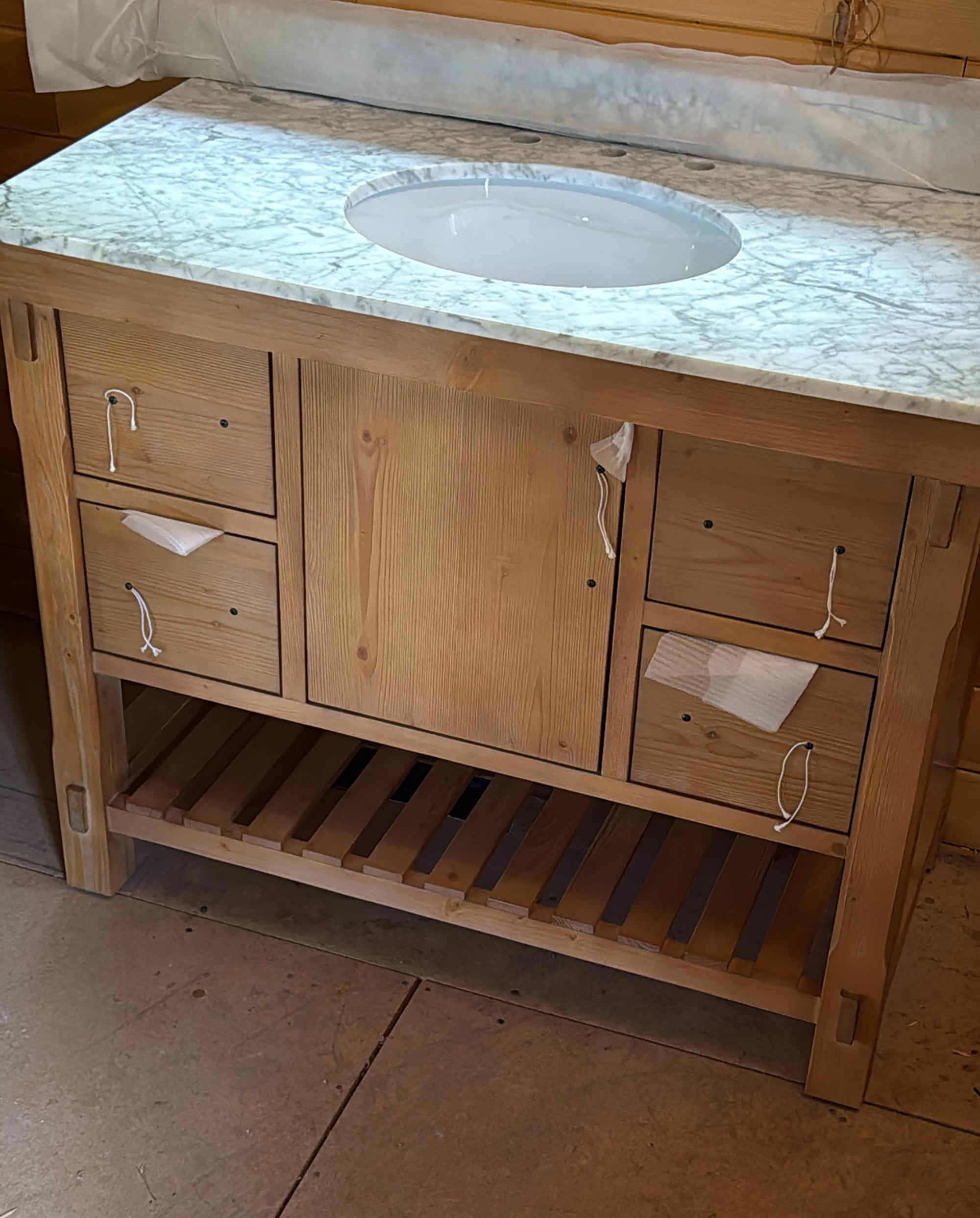 Main Cabin Bathroom Vanity