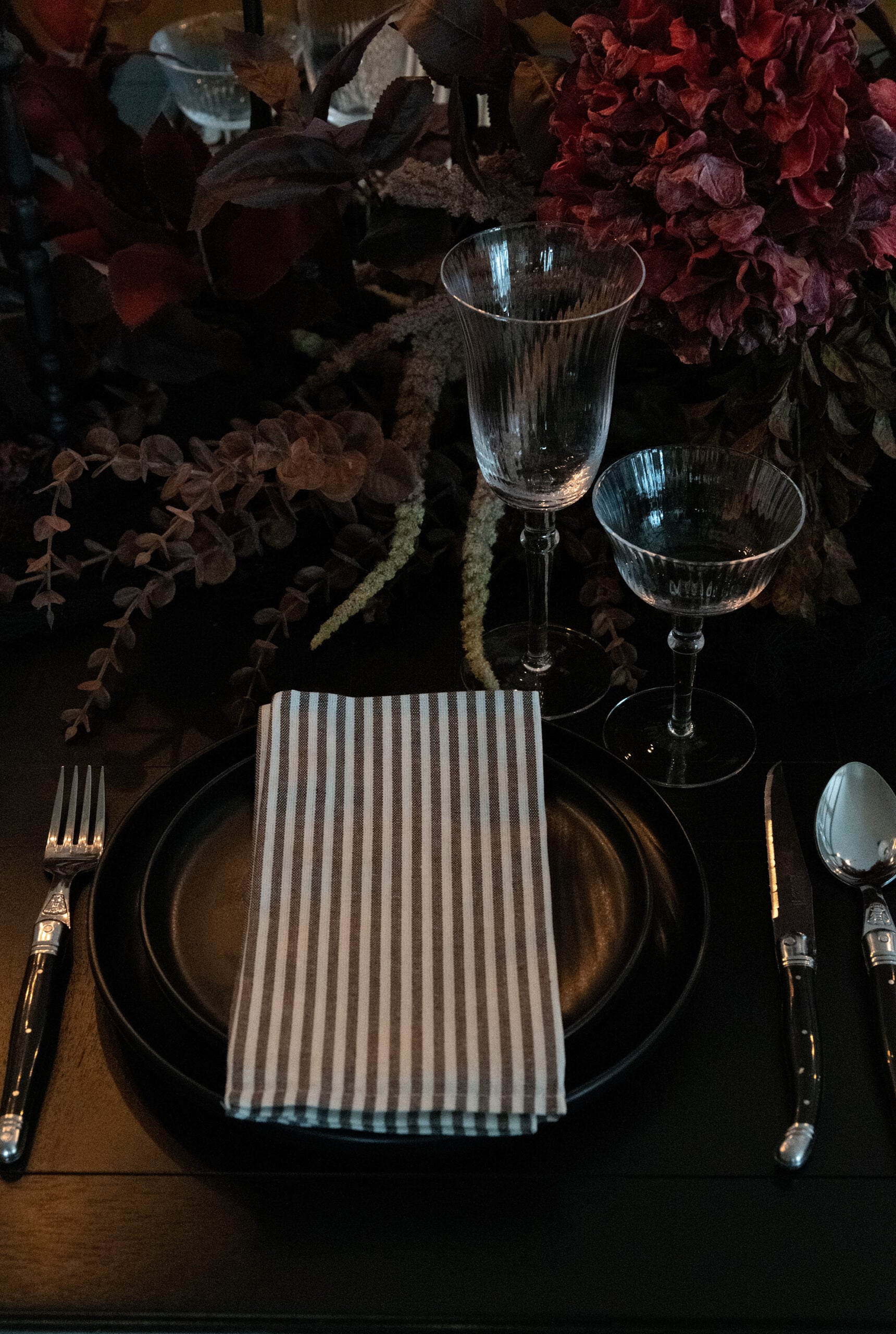 Dark and Spooky Halloween Table Inspiration