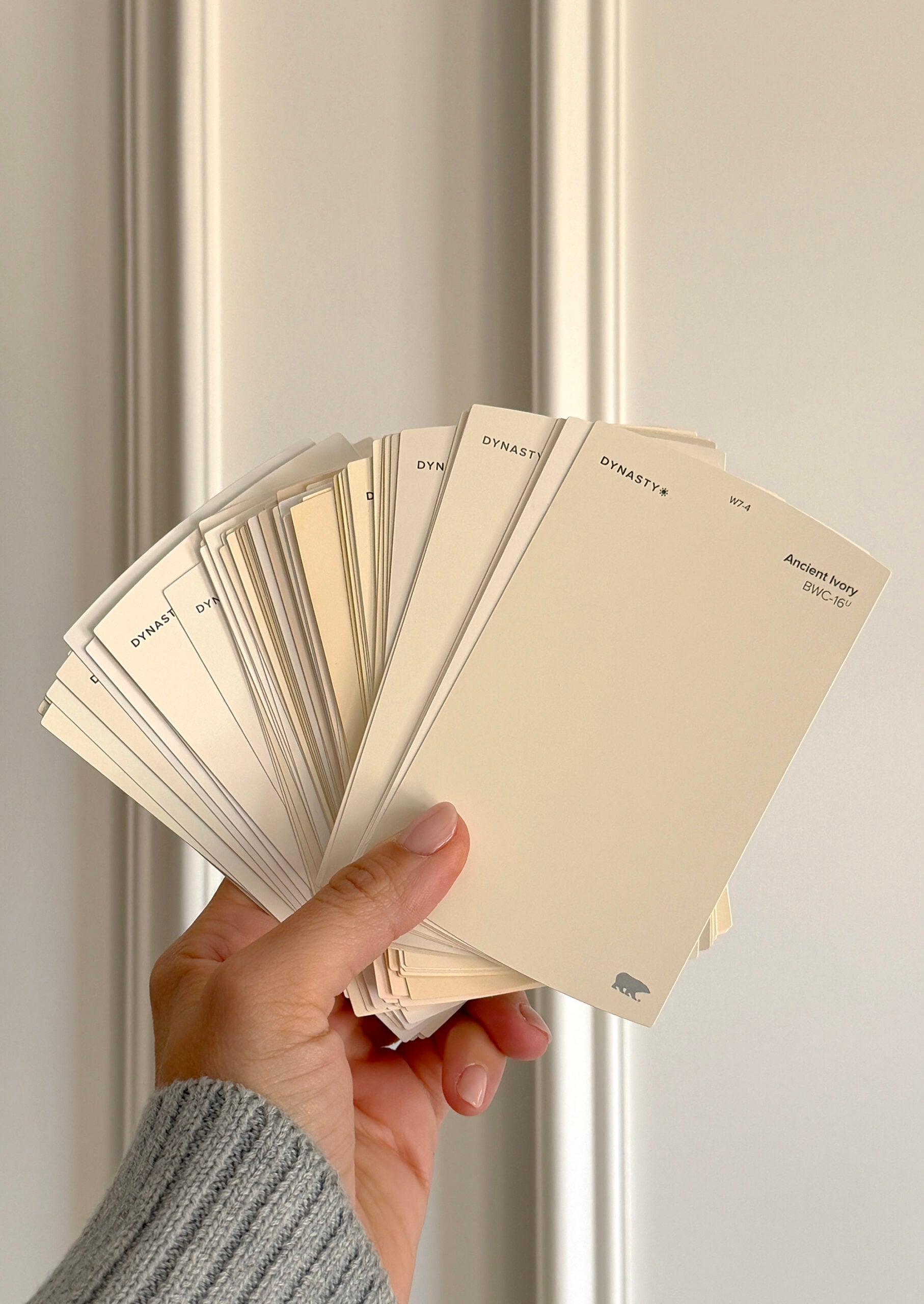 How to Choose the Best Creamy White Paint Color for Your Room